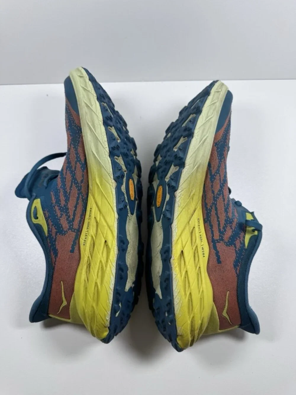 Hoka Speedgoat 5 Men's 12 12D Blue Coral/ Evening Primrose Trail Shoes 1123157